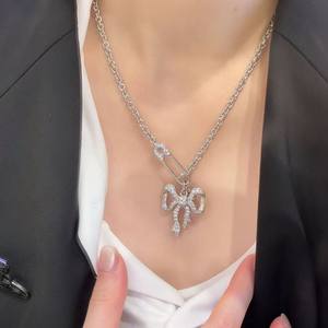 Collier unisexe sportif exquis 2025 Copper Fashion Western Queen Mother Vivienne avec nœud papillon et chaîne en bambou ornée de zircon - Product Image 3