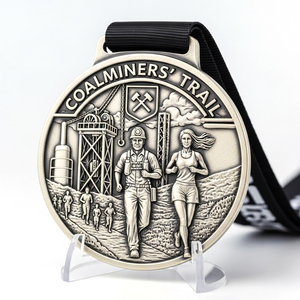 Medaglia in rilievo profondo con cornice in argento antico, finitura opaca 3D a tema minerario per eventi commemorativi dei minatori - Product Image 1