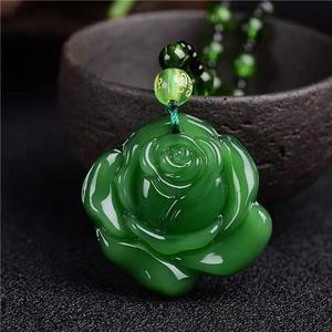 Collier en jade vert foncé avec pendentif Bouddha Maitreya, style ethnique, pendentif Guanyin Pixiu et pendentif cadenas de longévité, chaîne de collier - Product Image 1