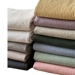 Ensemble de couvre-lit matelassé moderne fait à la main pour les hôtels à la maison disponibles tailles King Queen motifs imprimés floraux exportation pour le commerce extérieur - Product Image 5