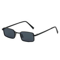 Lunettes de soleil carrées rétro à petite monture, verres colorés effet océan, protection personnalisée, sur mesure, pour femme, en métal, idéales pour les fêtes