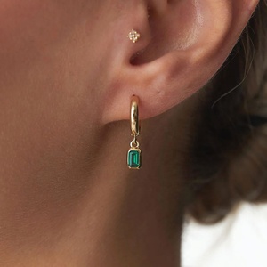 Joyería Personalizada al por Mayor, Nueva Tendencia, Pendientes de Aro Huggie de Plata de Ley 925 con Baño de Oro de 18k y Circonita para Mujer, Regalo - Product Image 6
