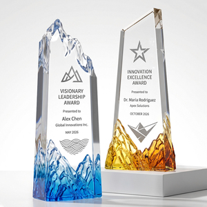 Trofeo de Cristal Personalizado con Pico de Montaña, Grabado en Cristal Degradado, Premio para Torneos de Escalada en <span class=keywords><strong>Roca</strong></span>, Reconocimiento a la Innovación - Product Image 1