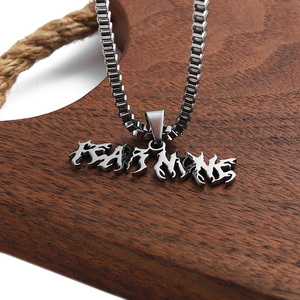 <span class=keywords><strong>Collar</strong></span> con <span class=keywords><strong>Nombre</strong></span> Personalizado de Acero Inoxidable, Colgante Personalizado con Forma a Medida para Hombre, con Caja de Empaque - Product Image 3