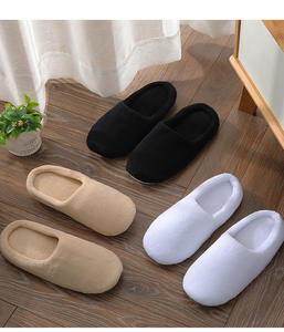 Zapatillas de lana Coral con logotipo bordado para Hotel, zapatos de balneario de lujo - Product Image 1