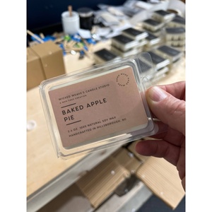TD torta di mele al forno profumata candela di cera di soia disponibile in 3 opzioni di dimensioni - Product Image 3