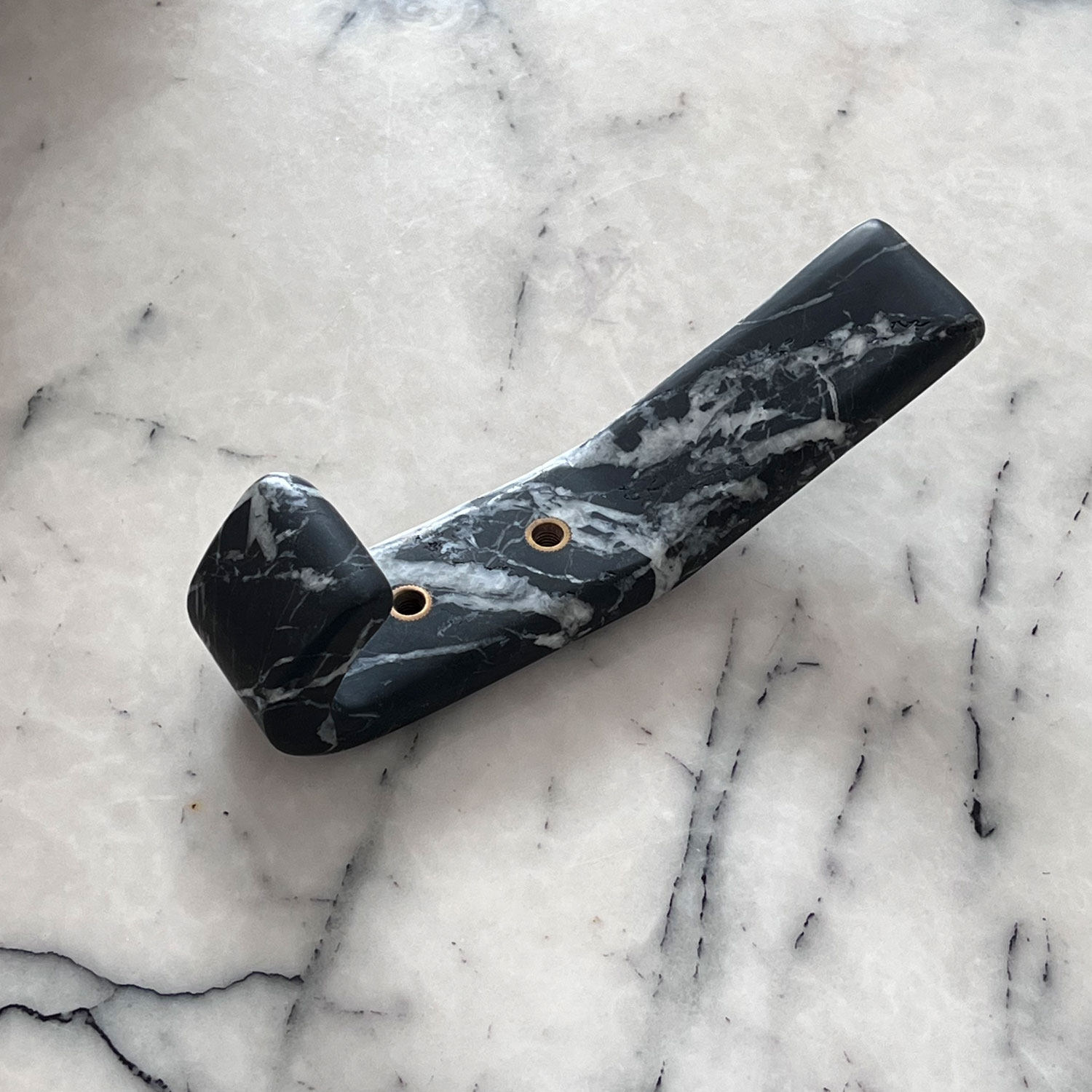 Gancio in marmo Bvlgari nero