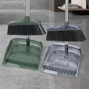 Juego de escoba y recogedor de cerdas suaves transparentes con mango de plástico, fácil de limpiar, para uso doméstico. - Product Image 1