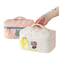 Sac de maquillage portable pour femmes, motif mignon brodé en forme de cœur, vente en gros