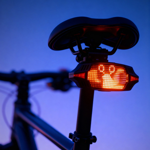 Luz Trasera Inteligente para <span class=keywords><strong>Bicicleta</strong></span> con Pantalla LED de 32x16, Control por Aplicación, Sensor de Frenado Automático, Resistente al Agua IPX4, Recargable por USB-C - Product Image 4