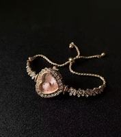 Montre à chaîne en forme de cœur rose avec cœur serti de diamants, montre bracelet réglable pour femmes, montre à quartz pour femmes, vente en gros