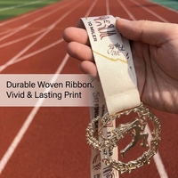 Médaille de course personnalisée irrégulière en alliage de zinc plaqué or pour marathon et trail, médailles souvenir en métal pour le sport avec boîte cadeau
