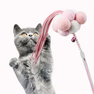 Длинная кисточка для кошек, палочка с колокольчиками и помпоном для домашних животных и кошек