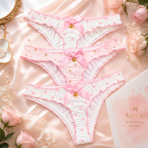 Braguitas de Tanga Florales Lindas para Mujer, Ropa Interior Sexy de Talle Bajo con Detalle de Perlas y Lazo Dulce, Material de Poliamida Sin Costuras - Product Image 1