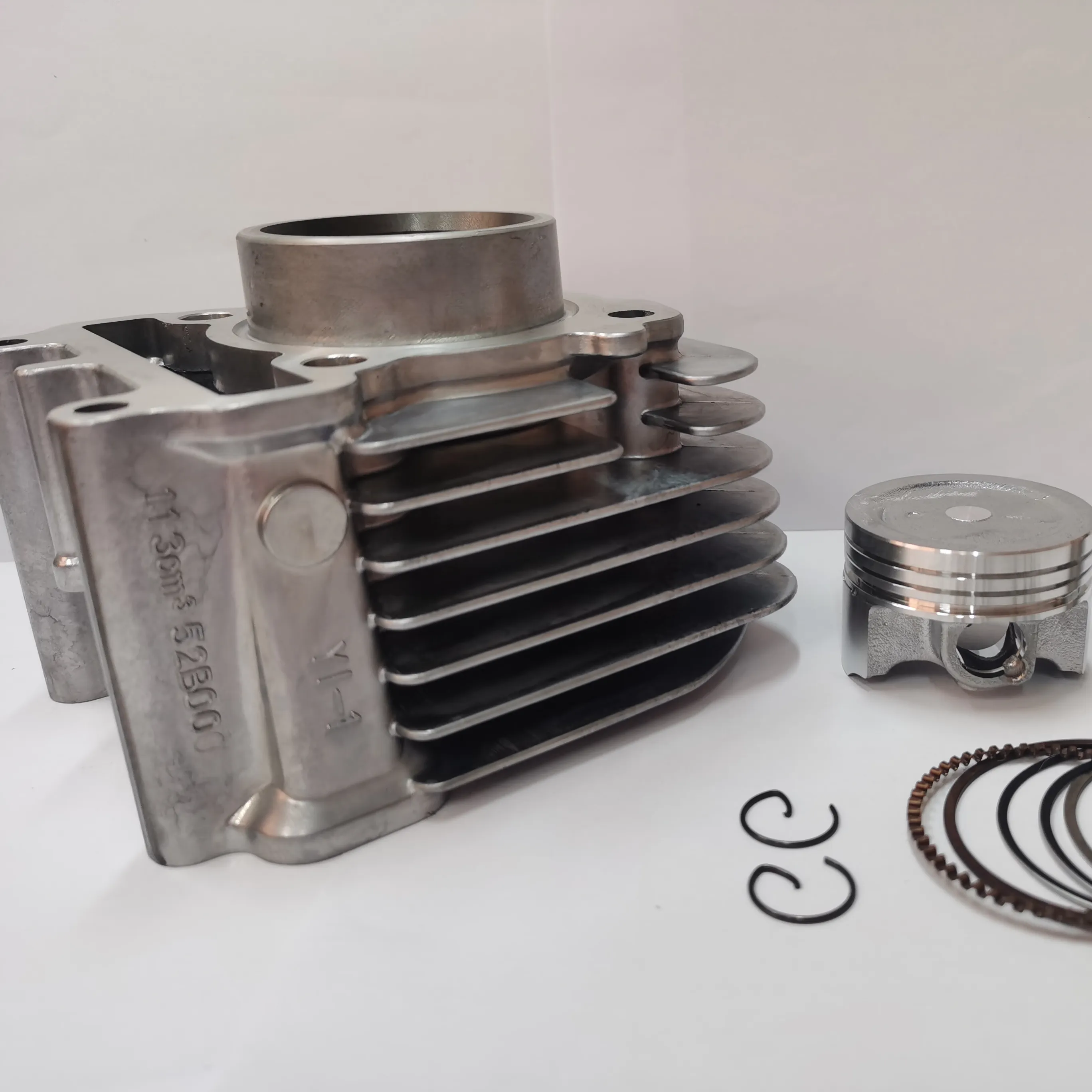 52B SIRIUS FI 52B-E1311-00 50mm vente d'usine kits de segments de piston de bloc-cylindres de moteur de moto y compris le joint pour YAMAHA