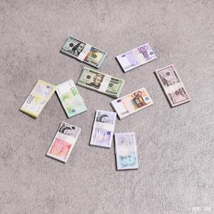 Billetes de Banco Realistas y Ecológicos de Bolsillo (Dólares Estadounidenses, Euros, Libras Esterlinas, Dólares Canadienses) para Fiestas y Películas - Product Image 3