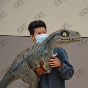 หุ่นไดโนเสาร์มือคุณภาพสูงแบบกำหนดเองสำหรับเด็ก ใช้ได้ทั้งในร่ม/กลางแจ้ง เหมาะสำหรับห้างสรรพสินค้าและสวนสนุก - Product Image 5