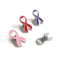 Services de personnalisation : Épinglette émaillée pour femme, thème sensibilisation au cancer du sein