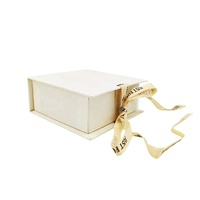 Boîtes cadeaux en carton rigide avec fermeture magnétique personnalisée de luxe, emballage de type enveloppe, boîtes magnétiques en papier avec ruban
