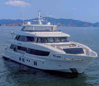 Yacht de luxe haut de gamme de 152 pieds, propulsé au diesel, avec moteur in-bord, en aluminium soudé, neuf, pour le tourisme, les sports nautiques et la pêche.