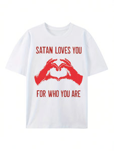 T-shirt a maniche corte con stampa a cuore a tema diavolo, unisex, taglie forti, stile americano, design con lettere graffiti, girocollo, in jersey di cotone - Product Image 1