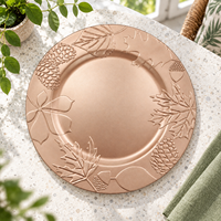 Geprägte Blatt- und Eichel-Motiv 13-Zoll-Plastik-Platzteller Eleganter Champagner-Gold Pulverbeschichteter Unterteller für Herbstbankette