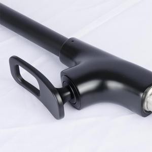 Usine dernière eau chaude froide en laiton véritable robinet d'évier de cuisine en acier inoxydable noir avec douchette rétractable - Product Image 4