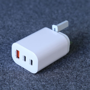 A809 gan pd65w מטען מטען USB רב-יציאה מטען קיר שקע, מובנה USB-A + C יציאות פלט מהיר מטען USB-C חדש לבן - Product Image 5