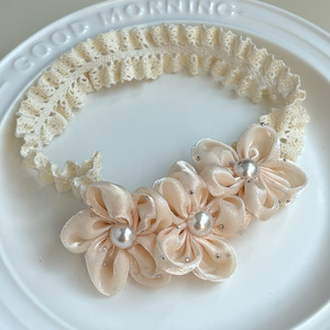 <span class=keywords><strong>Fascia</strong></span> per capelli <span class=keywords><strong>rossa</strong></span> per neonati con elementi decorativi. Accessorio per capelli a forma di fiore per bambini, tempestato di diamanti, in raso. - Product Image 5