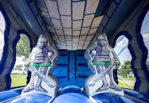 Château gonflable médiéval avec toboggan et trampoline, en PVC certifié EN14960, sécurité intégrale, pour extérieur, avec obstacles - Product Image 5
