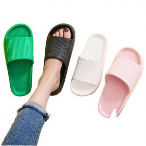 Sandalias de Verano para Mujer y Hombre, Diseño de Oso Adorable, Suaves, de Secado Rápido, Ligeras, para Baño, Ducha, Hotel, Invitados - Product Image 2