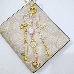Llavero de Aleación Metálica de Lujo, Encantador y Bonito, para Niñas, Ligero, con Serigrafía BeRich - Product Image 4