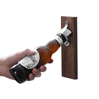 Outils de bar décoration murale ouvre-bouteille en bois ouvre-bouchon de bière en bois de noyer ouvre-bouteille magnétique mural