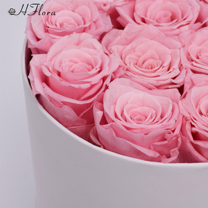 HFlora, superventas de alta calidad, flor eterna en caja de regalo redonda blanca, flor preservada, rosa roja para regalo de cumpleaños, amiga - Product Image 5