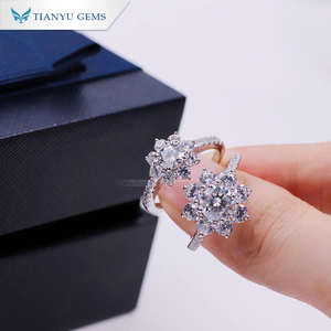 Tianyu Flower Cluster 925 Sterling Silver Moissanite Ring 0.5ct and 1ct D Color VVS Bridal Engagement Jewelry - Product Image 3