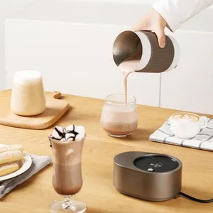 Multifunktions-Aufschäumer-Modi für heiße und kalte Milch Intelligente Perkolator-Kaffee maschine mit Temperatur regelung