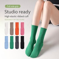 Chaussettes de yoga et de Pilates mi-mollet pour femmes, antidérapantes, en mélange de coton imprimé, sans couture, absorbant la transpiration, pour la barre, le ballet et les entraînements à domicile
