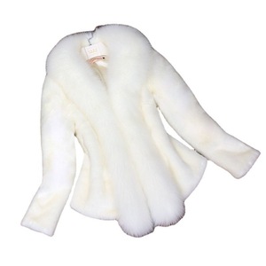 2025 femmes fausse fourrure de renard <span class=keywords><strong>manteau</strong></span> Style coréen court et minceur manches longues pour l'hiver automne/hiver modèle <span class=keywords><strong>manteau</strong></span> - Product Image 4