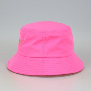 Sombrero <span class=keywords><strong>de</strong></span> cubo <span class=keywords><strong>de</strong></span> nailon <span class=keywords><strong>de</strong></span> secado rápido bordado personalizado <span class=keywords><strong>para</strong></span> <span class=keywords><strong>mujer</strong></span>, sombreros <span class=keywords><strong>de</strong></span> <span class=keywords><strong>lluvia</strong></span> impermeables <span class=keywords><strong>de</strong></span> color rosa brillante - Product Image 4