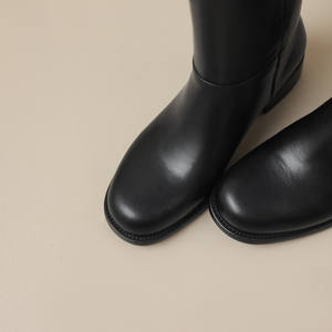 Usine en gros en cuir véritable femmes <span class=keywords><strong>mi</strong></span>-<span class=keywords><strong>mollet</strong></span> <span class=keywords><strong>bottes</strong></span> 2025 automne hiver mode bout rond sans lacet <span class=keywords><strong>mi</strong></span>-talon <span class=keywords><strong>bottes</strong></span> grande taille 48 - Product Image 6