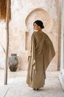 Caftan élégant de luxe personnalisé pour femmes Robe musulmane en satin arabe col en O manches longues nouveau modèle Femme Abaya Robe Dubai
