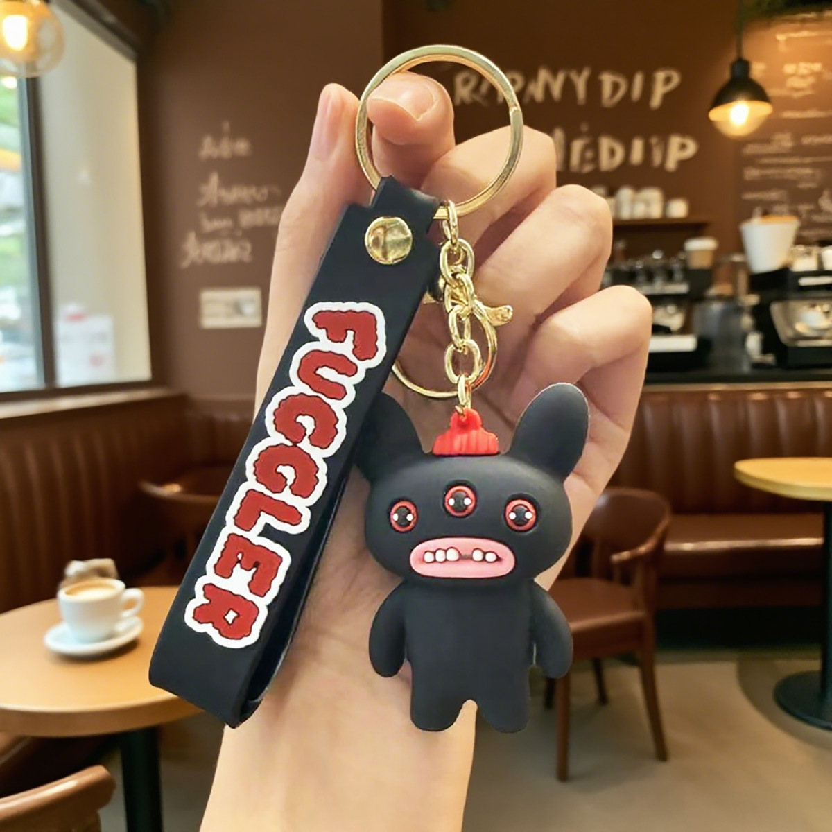 สัตว์ประหลาดสามตาสีดำ