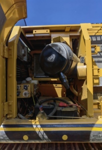 Excavatrice sur chenilles d'occasion 330D 30 tonnes en bon état, moteur hydraulique, roulement, godet de 1,4 m³, boîte de vitesses du moteur - Product Image 2