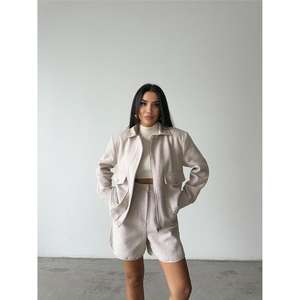 Conjunto de Traje Elegante de Cachemira para Mujer con Pantalones Cortos - Product Image 4