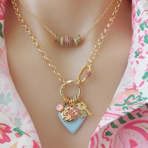 Collier tendance plaqué or avec chaîne à maillons en cuivre et pendentif cœur croix en zircon - Certifié CE - Cadeau pour la fête des mères - Product Image 1