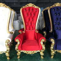 Chaises de luxe à dossier haut de style trône royal