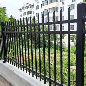 Clôture en acier galvanisé Panneaux de clôture en fer forgé Clôture métallique <span class=keywords><strong>tubulaire</strong></span> noire au Zimbabwe - Product Image 3