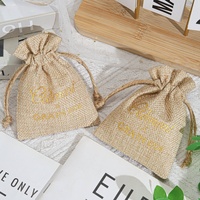 Pochette de jute en toile de jute imprimée avec logo personnalisé, cadeau de Noël en toile de jute avec café et cordon de serrage, sac de bonbons en lin brun