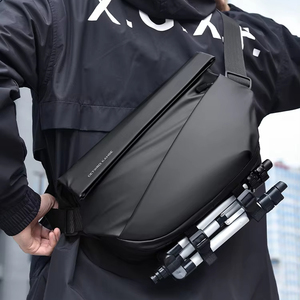 男性用大容量ナイロンチェストバッグファッショナブルな多機能防水クロスボディショルダー屋外通勤レジャー - Product Image 1