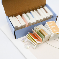 Service d'impression de mini-brochures personnalisées pour entreprises avec logo sur mesure, impression offset sur carton, conception pliée, petit livret